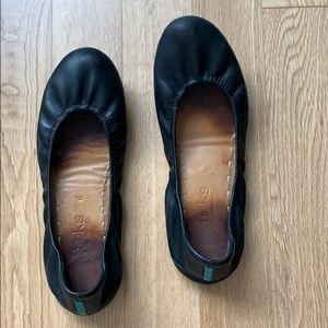 [Tieks by Gavrieli] Black Leather Flats